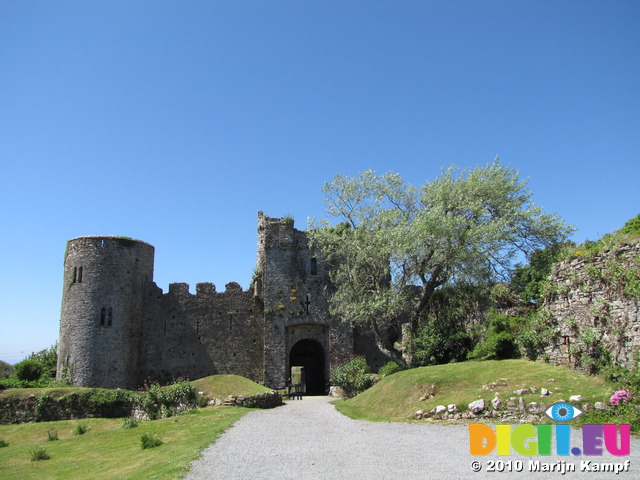 SX14419 Round and old tower Manorbier Castle